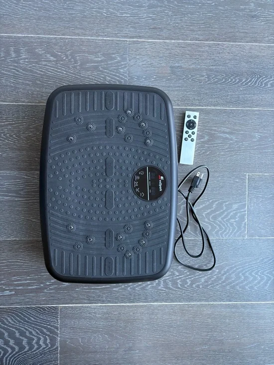 Vibration Plate Exercise Machine - Picture 1 of 4